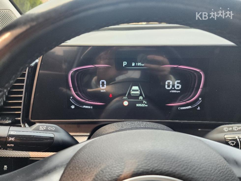 2022 - kia sportage