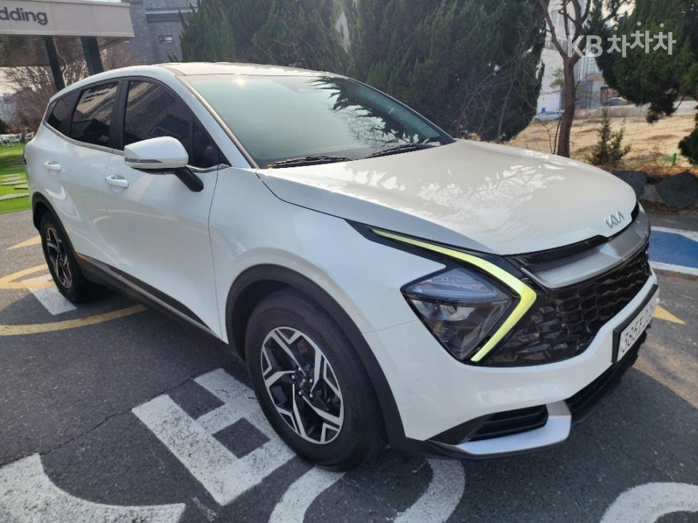 2022 - kia sportage