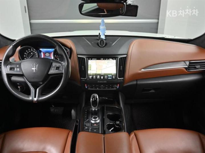 Maserati Levante 3.0 Diesel AWD Base Type 8
