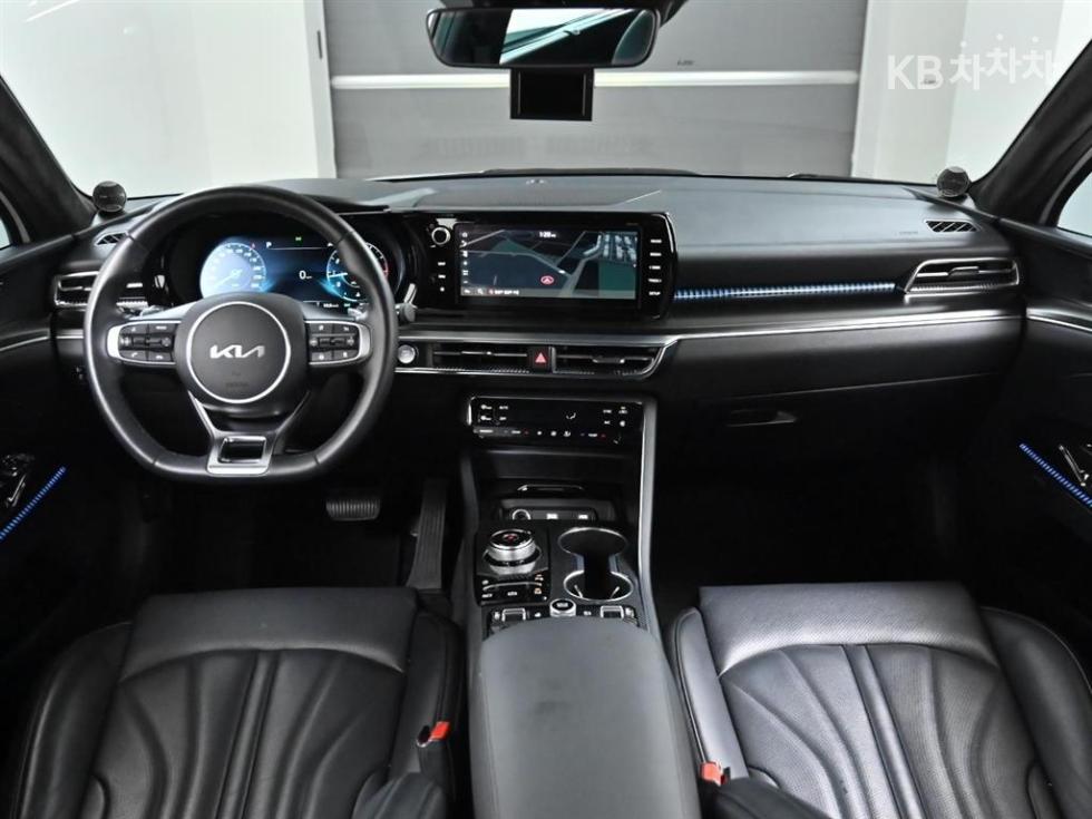 2023 - kia k5