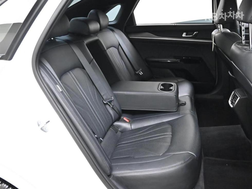 2023 - kia k5