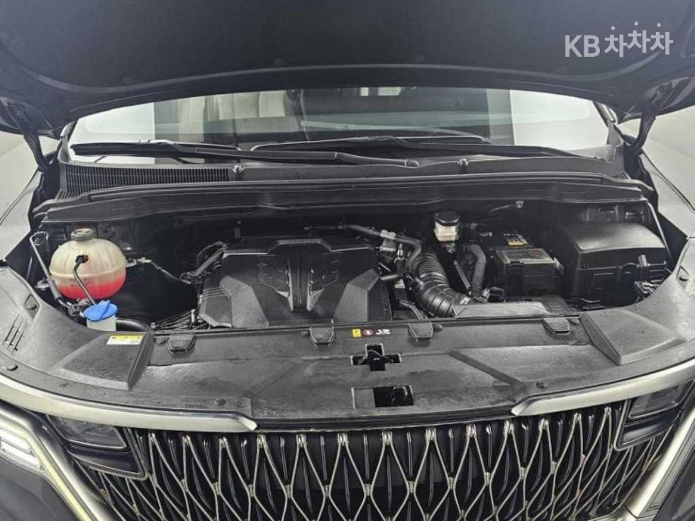 2023 - kia carnival