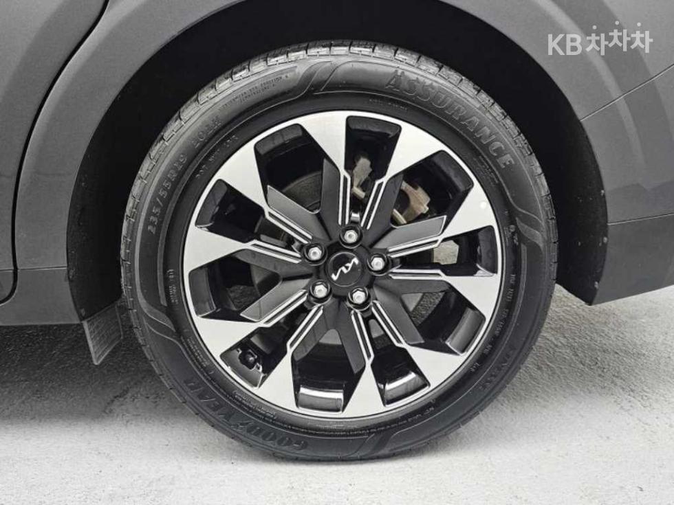 2023 - kia carnival