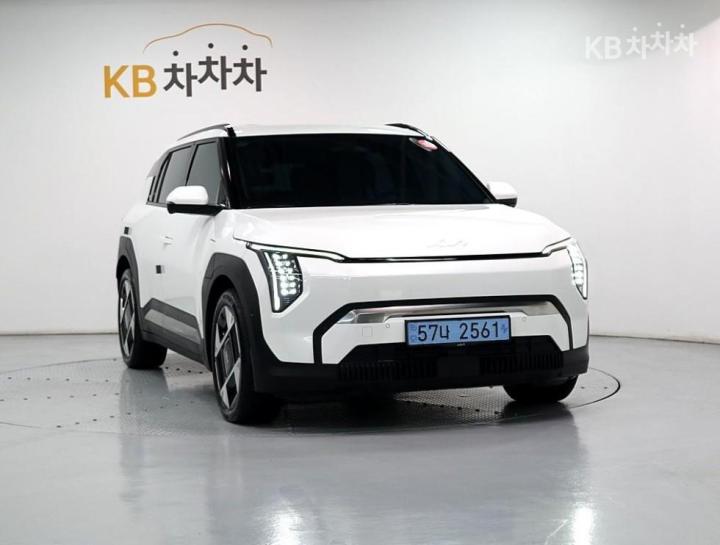 Kia EV3 Long Range 2WD Earth 3