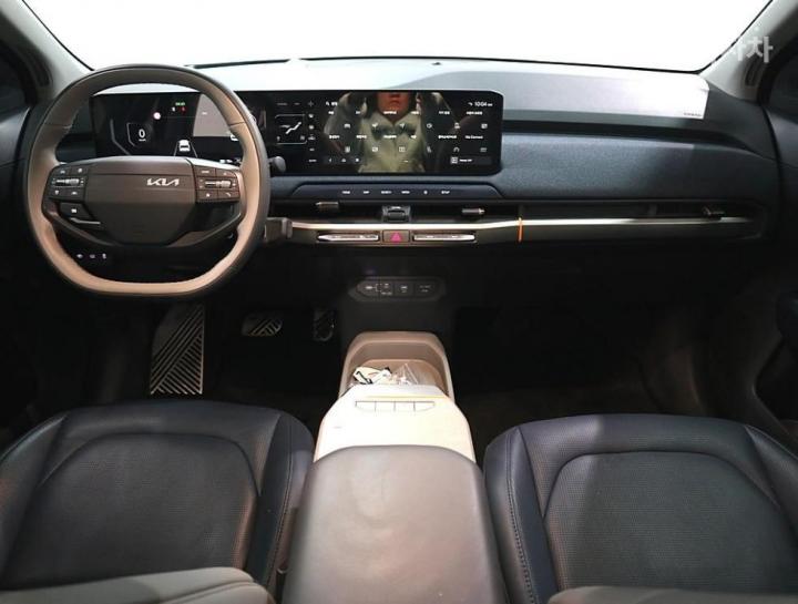 Kia EV3 Long Range 2WD Earth 6