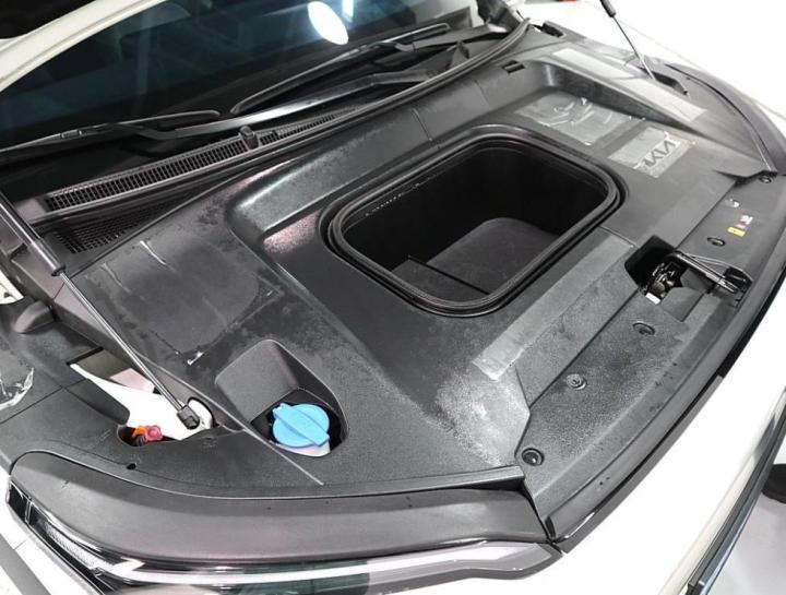 Kia EV3 Long Range 2WD Earth 7