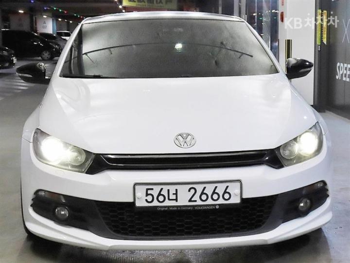 Volkswagen Scirocco 2.0 TDI R-line 3