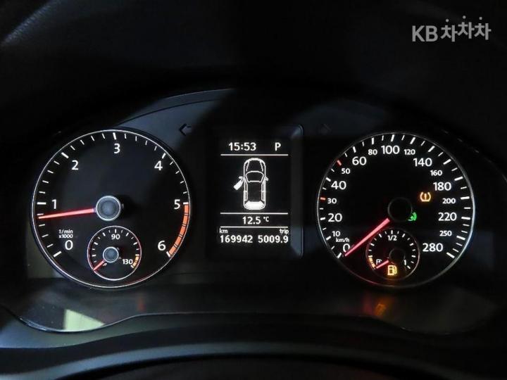 Volkswagen Scirocco 2.0 TDI R-line 10