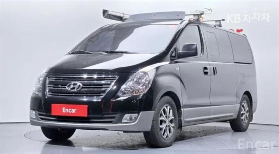 Hyundai 그랜드스타렉스 캠핑카 - фото 1