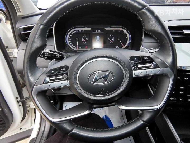 Hyundai Tucson The NX4 Diesel 2.0 2WD Modern 9