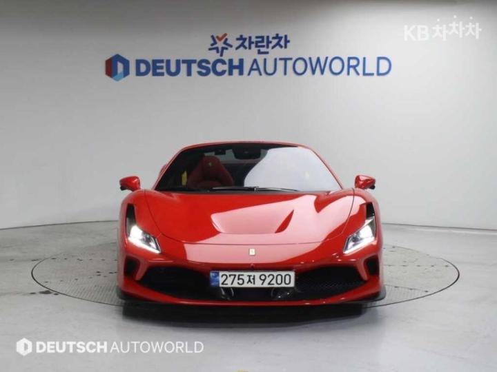Ferrari F8 Spider 3.9 V8 4