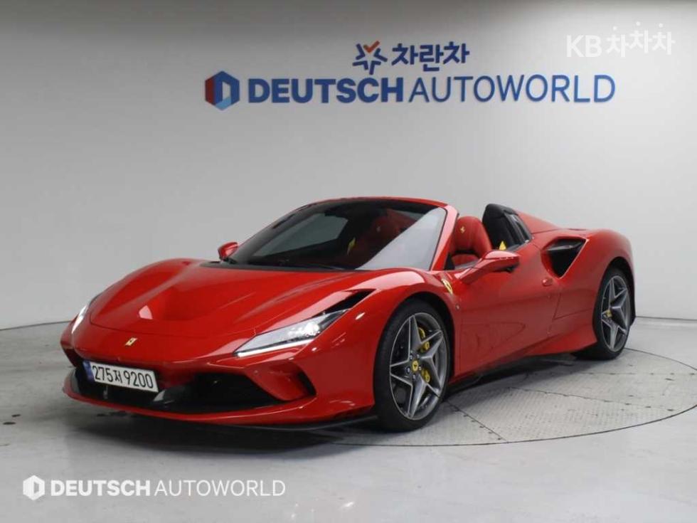 2021 ferrari f8