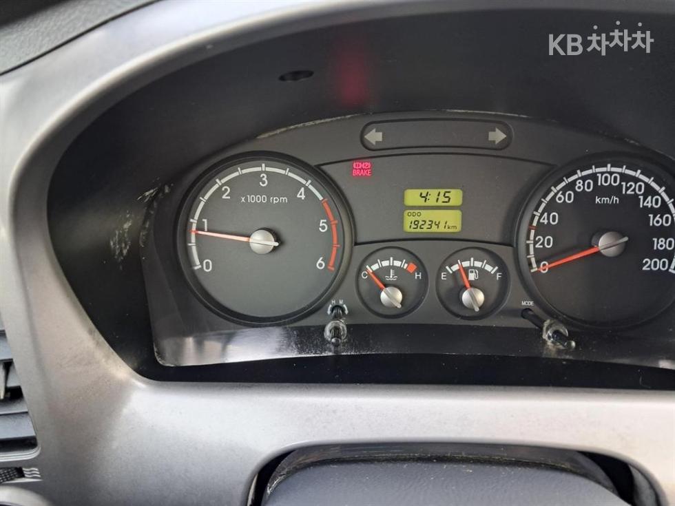 2013 - kia bongo iii
