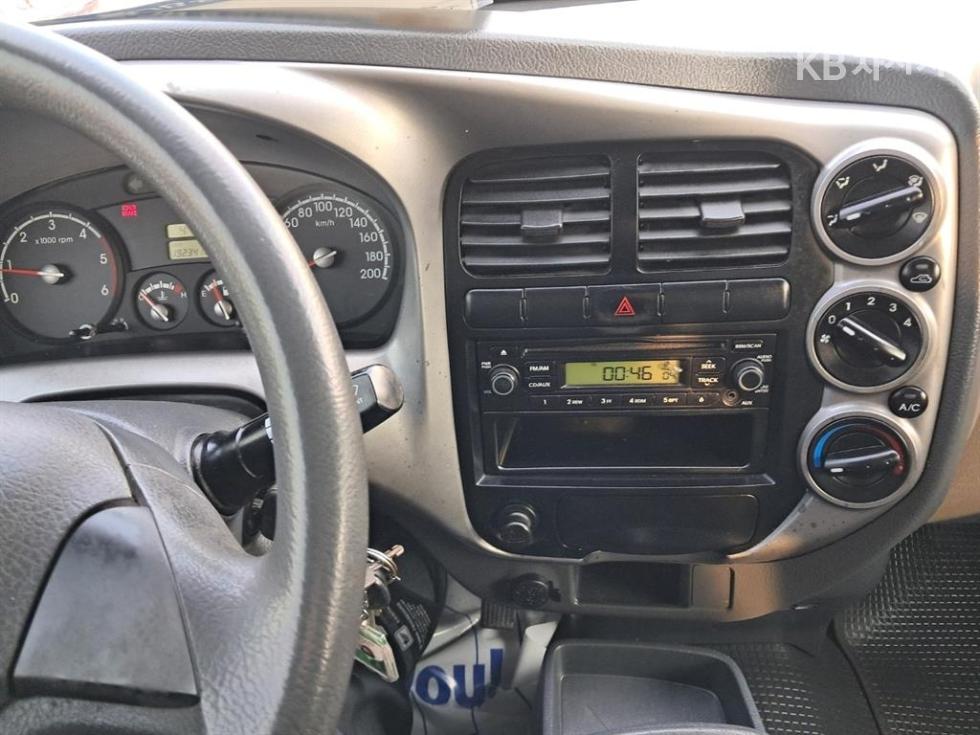 2013 - kia bongo iii