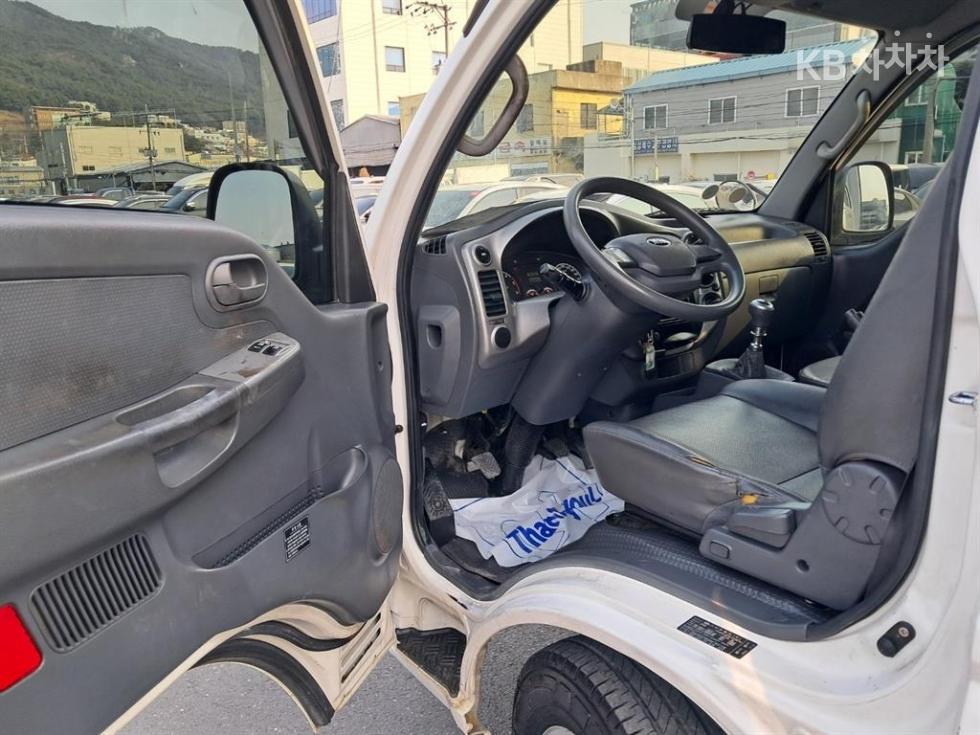 2013 - kia bongo iii