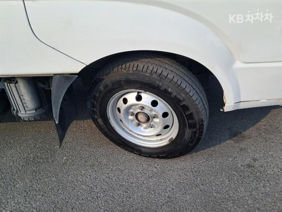 2013 - kia bongo iii