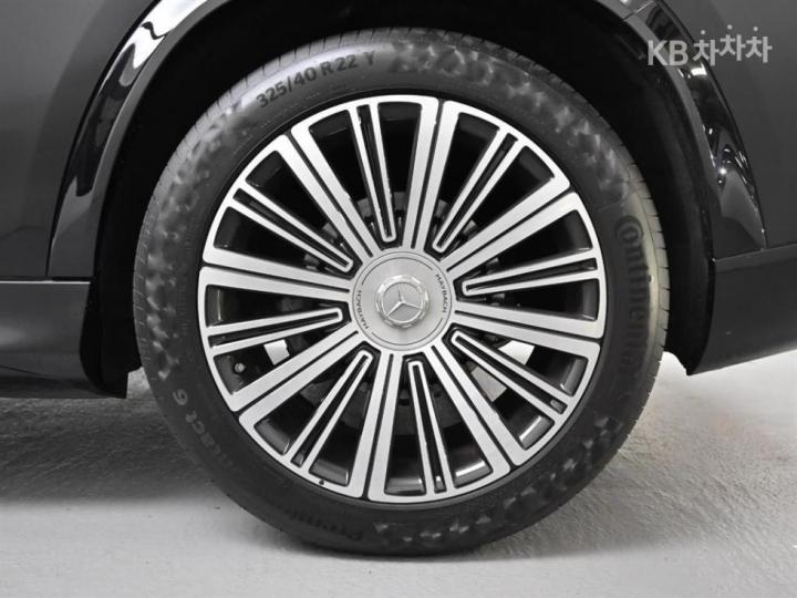 Mercedes-Benz GLS-Class X167 Maybach GLS600 4Matic Manufaktur 6