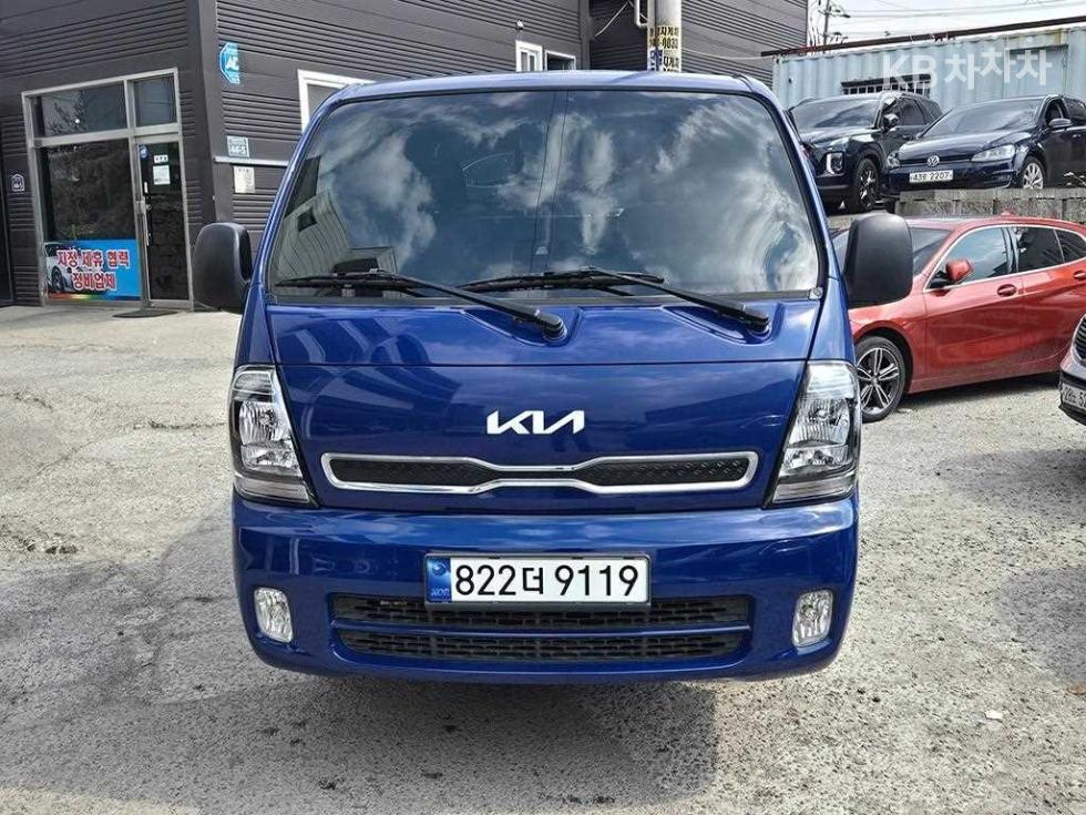 2023 - kia bongo iii