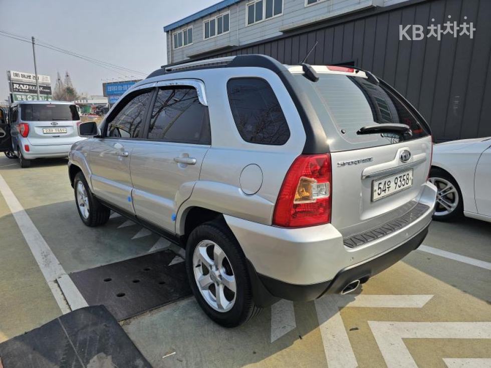 2010 - kia sportage