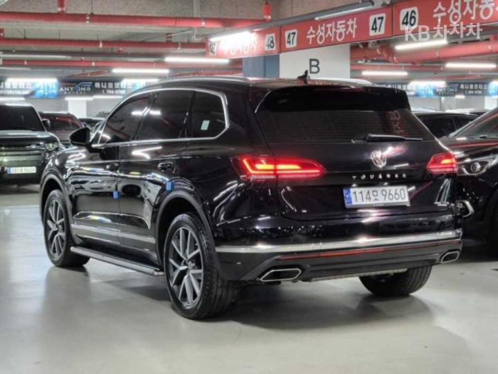 Volkswagen Touareg 3.0 TDI Prestige 4