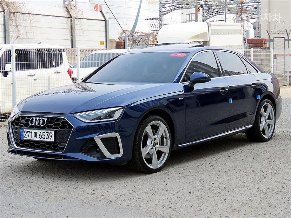2022 - audi a4
