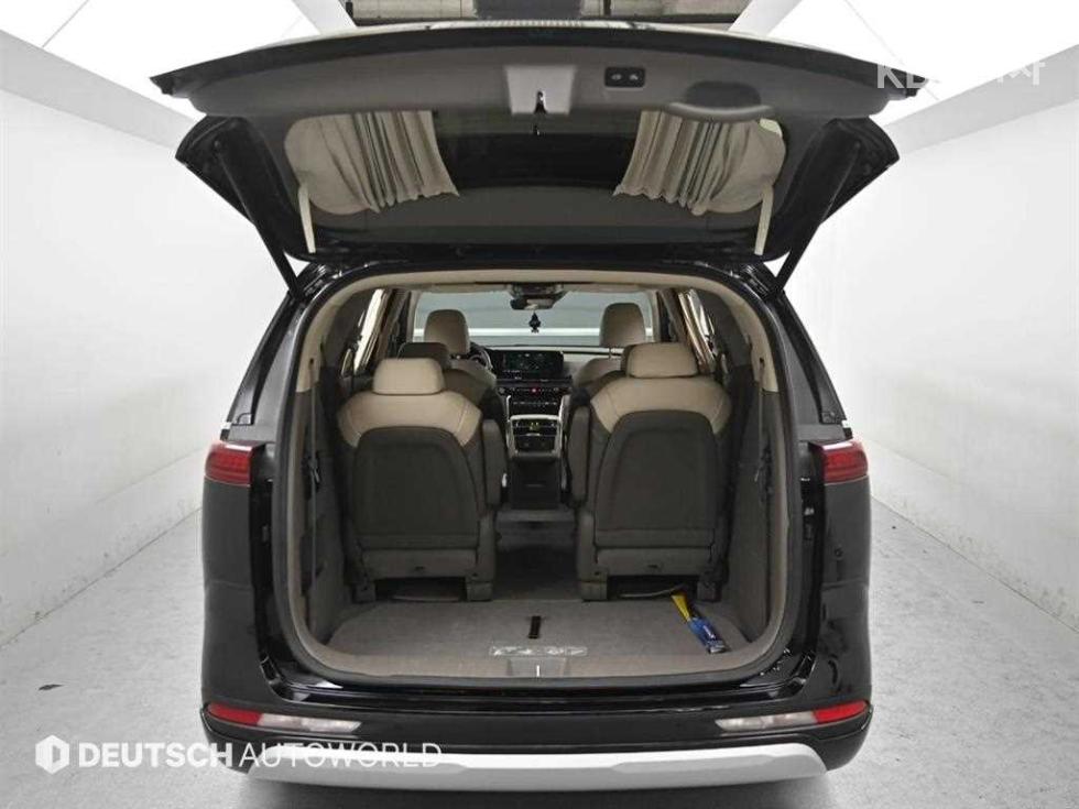 2023 - kia carnival