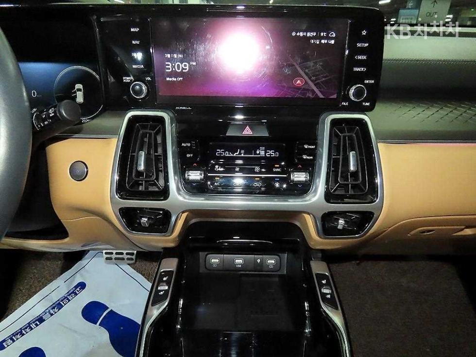 2023 - kia sorento