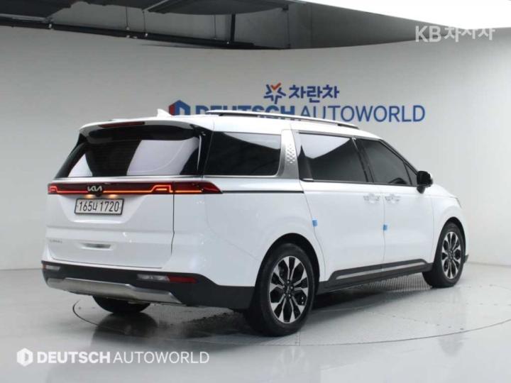 Kia Carnival G3.5 GDI Noblesse 3