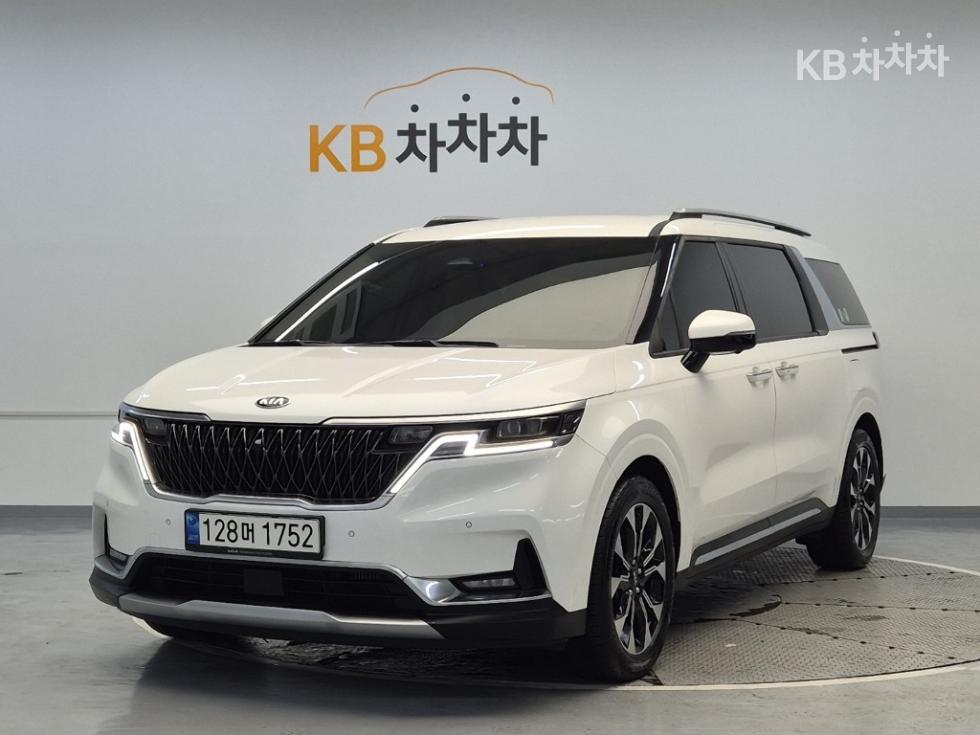 Kia 카니발 4세대 D2.2 9인승 시그니처 - фото 1