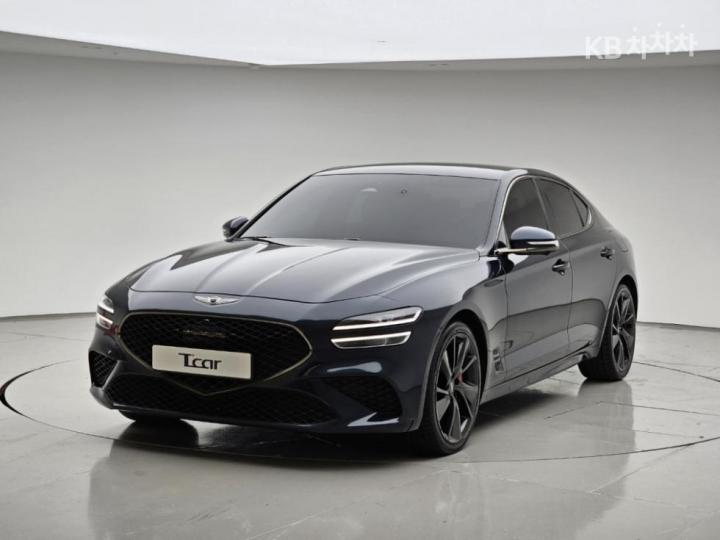Genesis G70 2.0T 4WD Sport Package