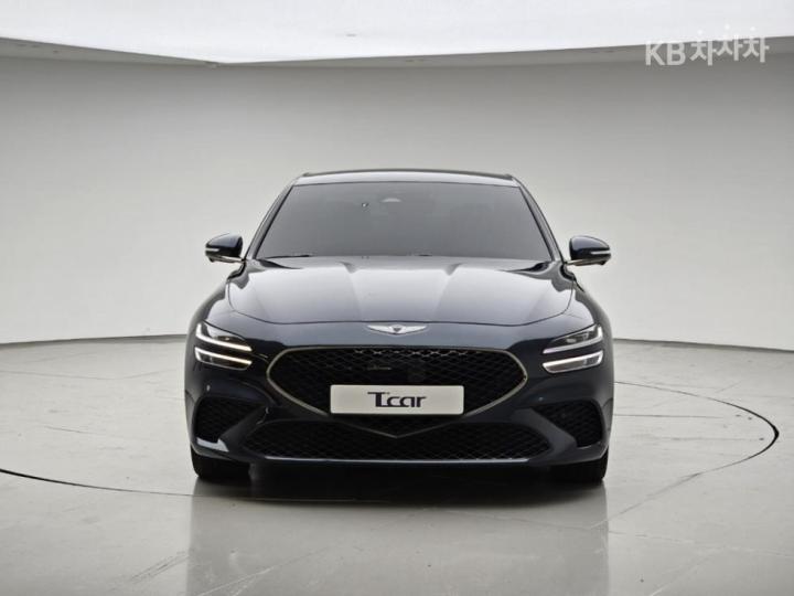 Genesis G70 2.0T 4WD Sport Package 3