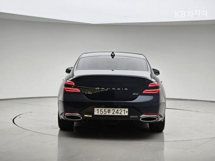 Genesis G70 2.0T 4WD Sport Package 5