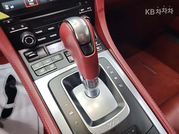 Porsche Boxster 2.0 9