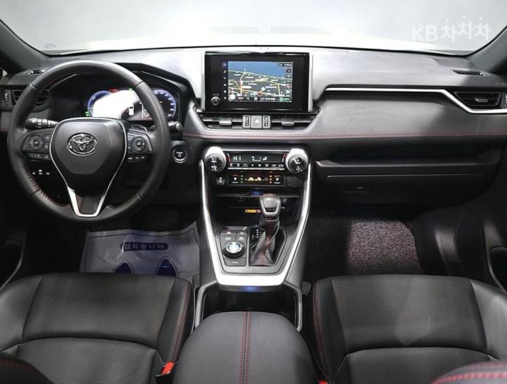 Toyota RAV4 New 2.5 PHEV XSE 6