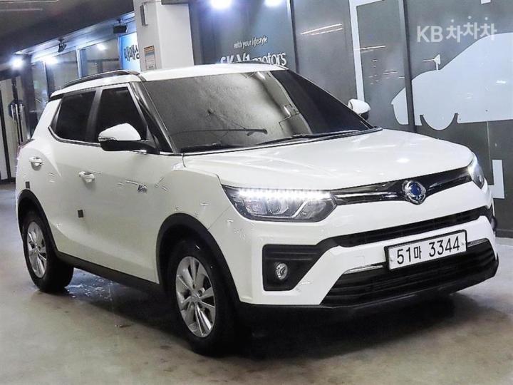 KG Mobility (Ssangyong) Tivoli Gasoline V3 2WD Base Type