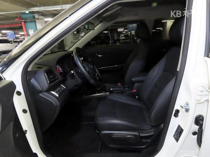 KG Mobility (Ssangyong) Tivoli Gasoline V3 2WD Base Type 7