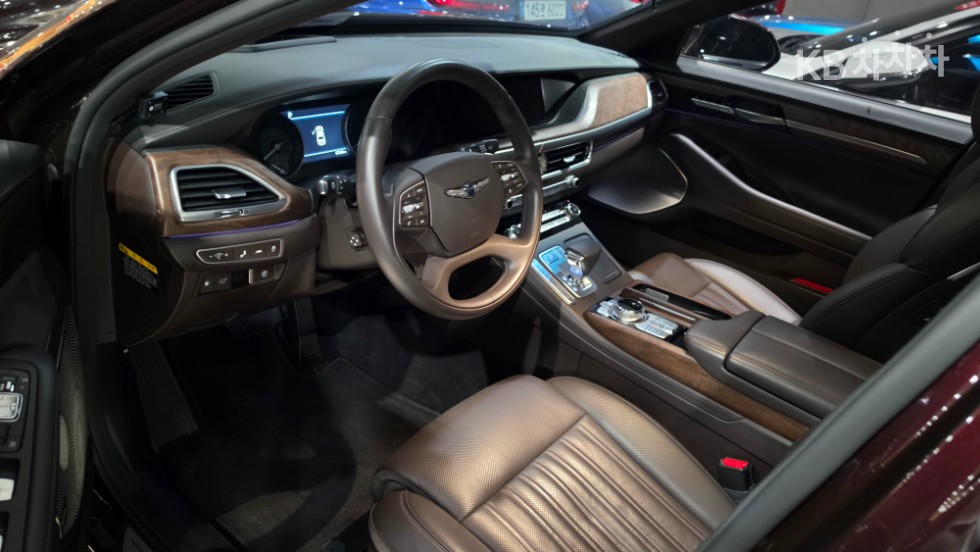 Genesis G90 — miniaturë 8