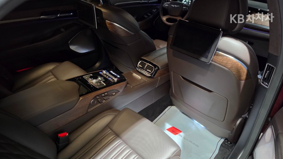 Genesis G90 — miniaturë 15