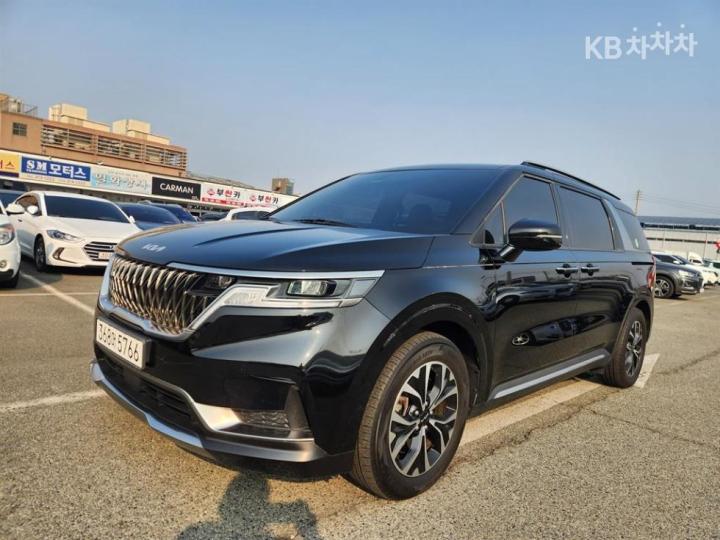Kia Carnival D2.2 Noblesse — фото 2