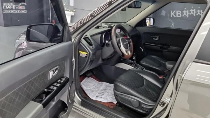 Kia Soul 1.6 GDI Premium Base Type 10