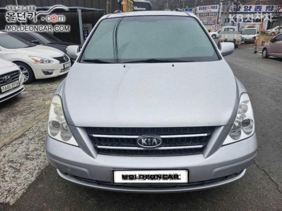 Kia Carnival GLX — foto 1