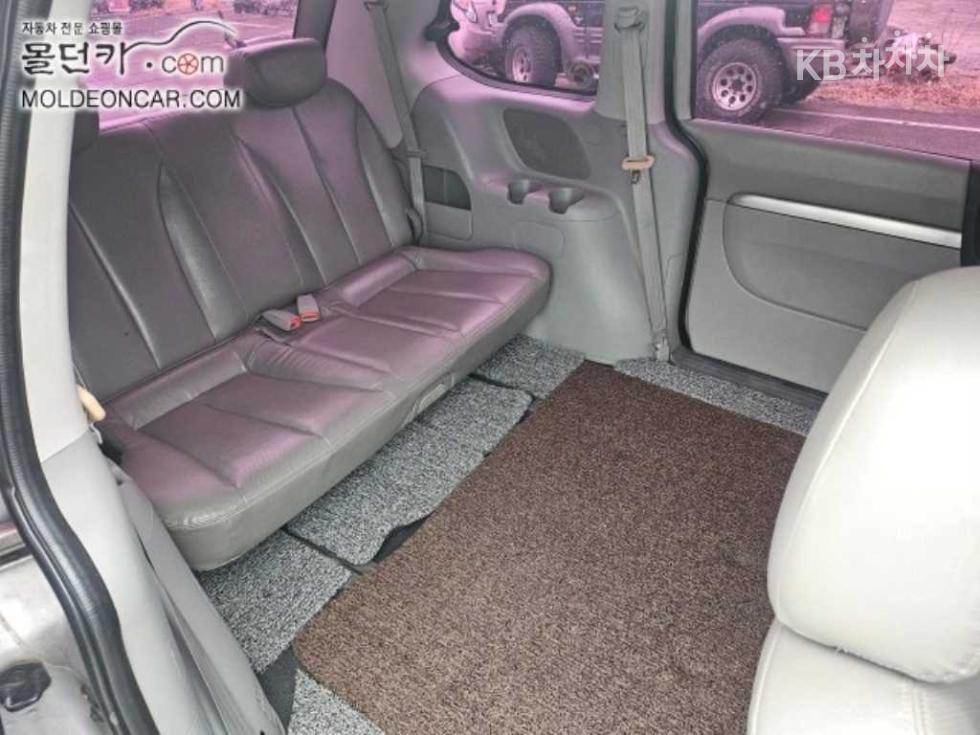 Kia Carnival — miniaturë 14