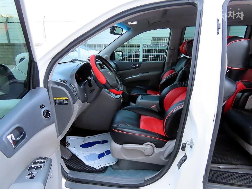 2013 - kia carnival