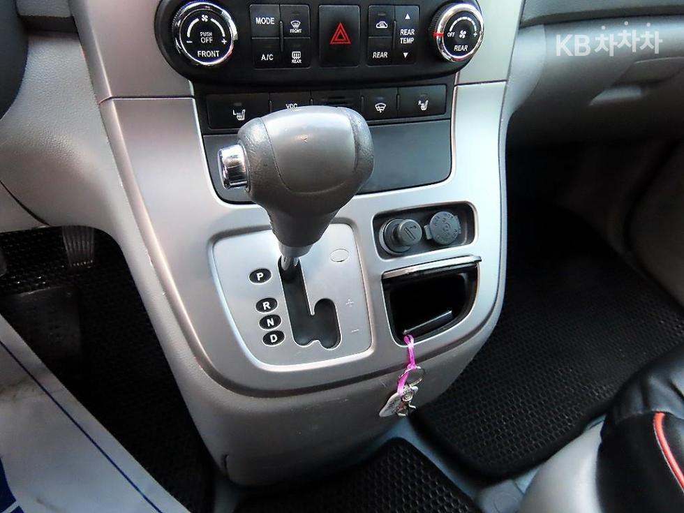2013 - kia carnival