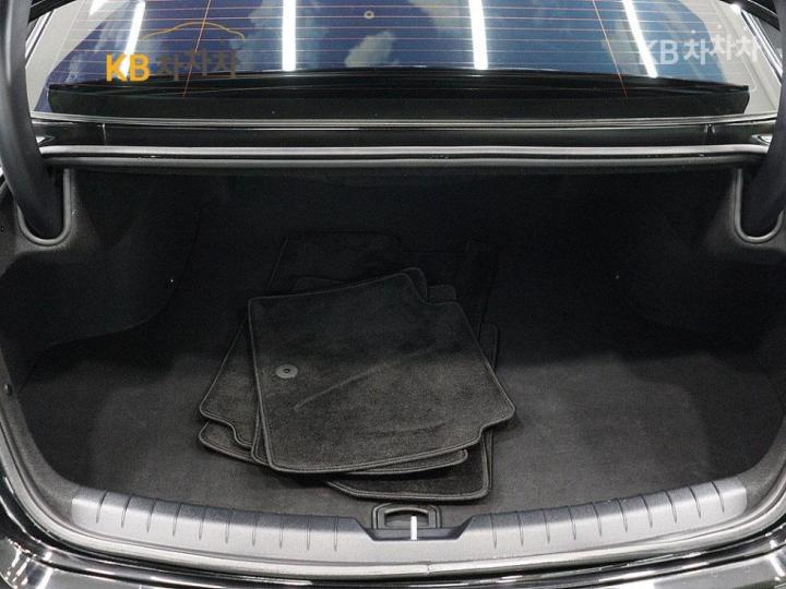 Kia K8 2.5 Gasoline Noblesse 6