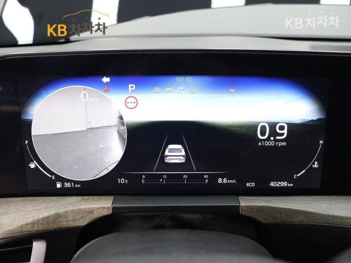 Kia K8 2.5 Gasoline Noblesse 7