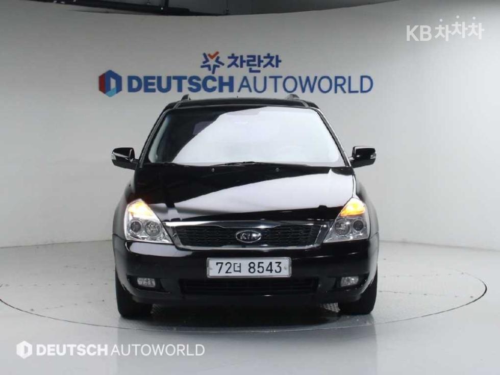 2011 - kia carnival