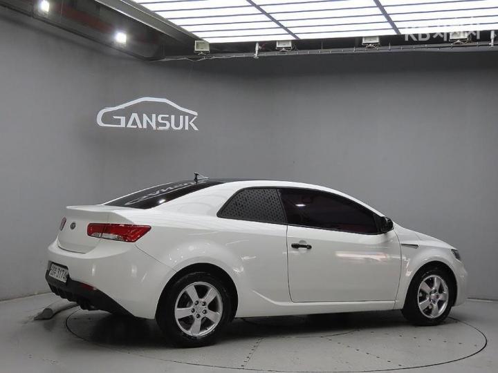 Kia Forte Koup 1.6 GDI Prestige 5