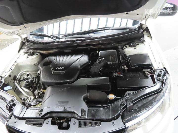 Kia Forte Koup 1.6 GDI Prestige 9