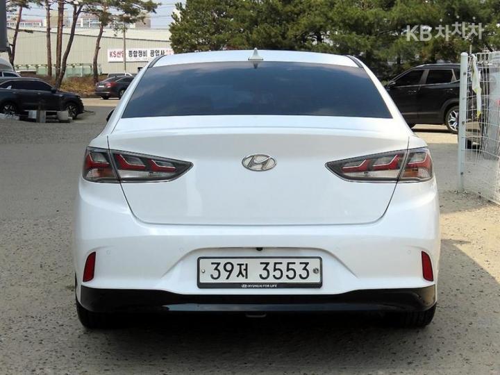 Hyundai Sonata New Rise Hybrid 2.0 HEV Modern 5